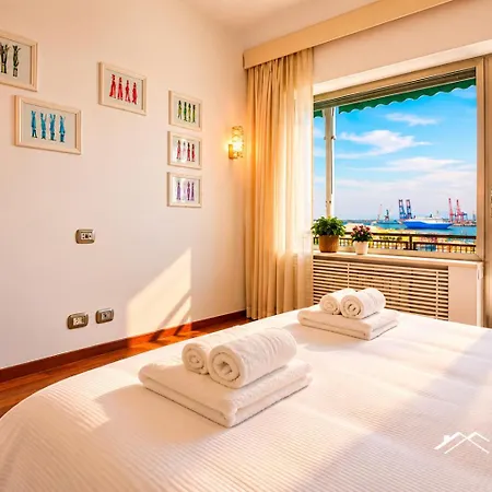Waterfront Lux •3br •sea View •sauna • By Tilo شقة جنوة