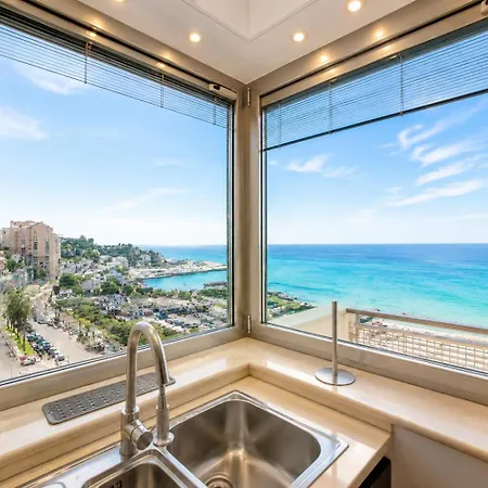 Διαμέρισμα Waterfront Lux •3br •sea View •sauna • By Tilo Γένοβα